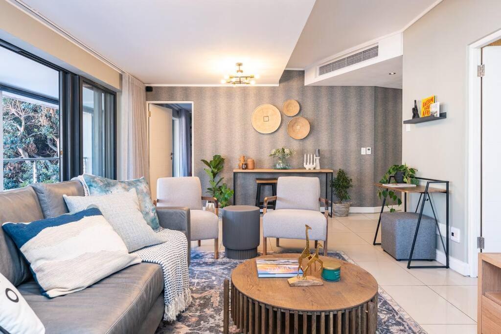 Modern Oasis In