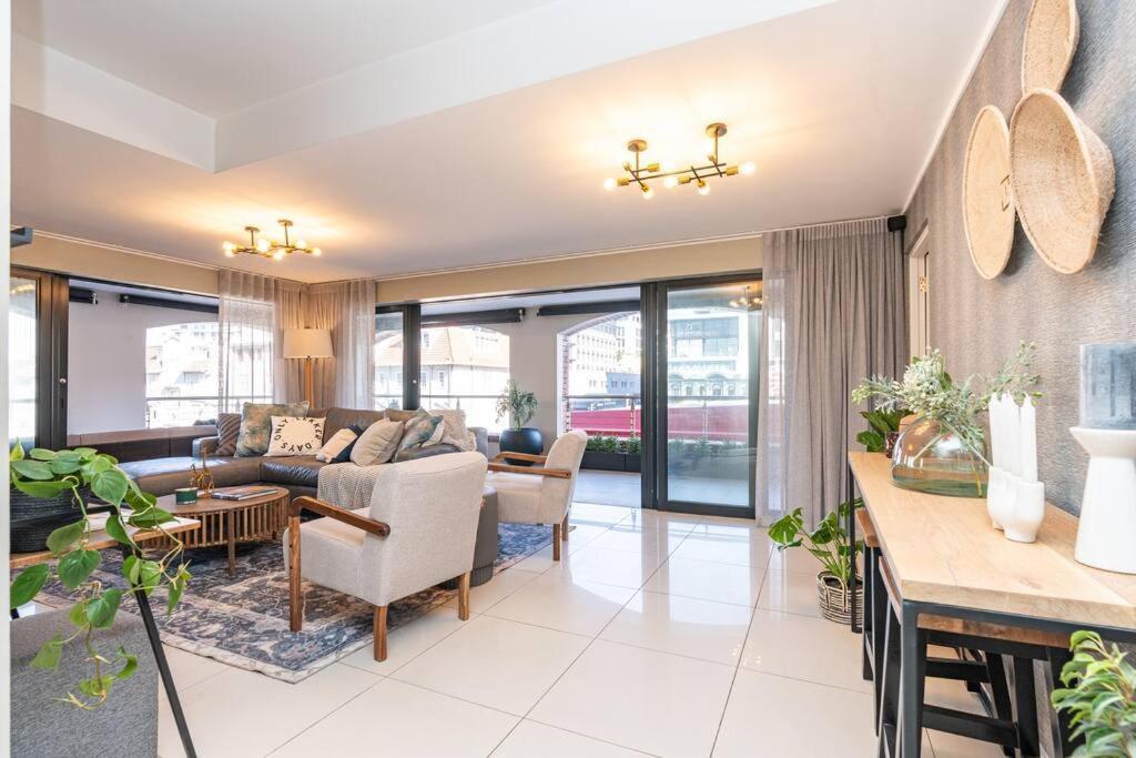 Modern Oasis In Appartement *